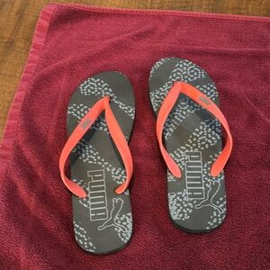 Puma Flip Flops size 9.5 men